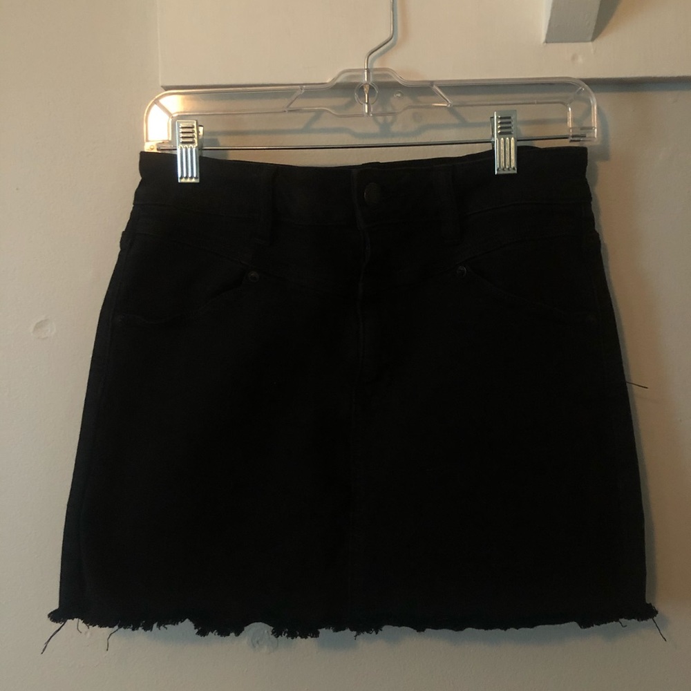 American Eagle black skirt